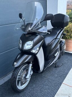 Yamaha Xenter 150 - 2