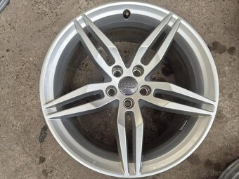 5x112 r19 ET32 x 8,5J elektróny originál AUDI - 2
