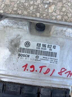 RIADIACA JEDNOTKA 1.9 TDI 0281011312 038906012HD - 2