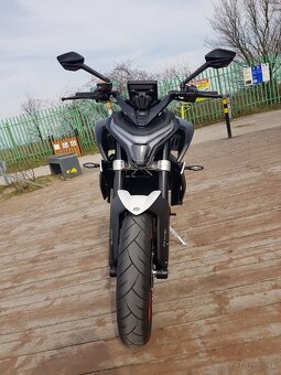 NK 800 CFmoto - 2