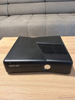 Xbox 360S 500gb + hry - 2