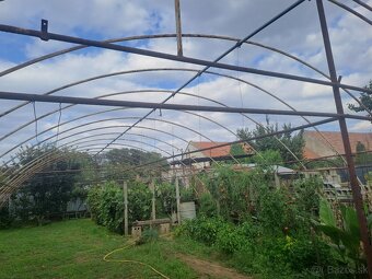 Predám konßtrukciu fóliovníka - 2