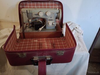 Predám RETRO šijací stroj - 2