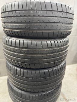 PNEU 235/45 R18 TESLA - 2
