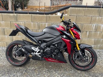 Suzuki GSXS 1000 - 2
