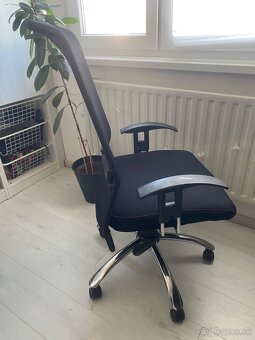 Kancelárska stolička - 2