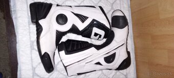 MOTORKARSKE ČIŽMY - 2