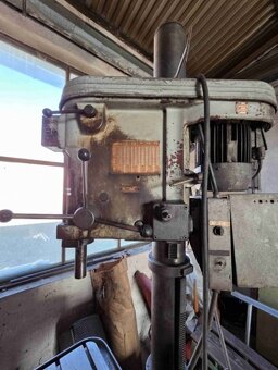 Použitá vrtačka VS 32 B, r. v. 1988 - 2