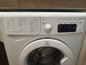 Indesit pracka - 2