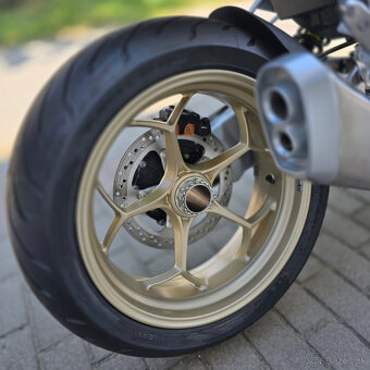 Moto Guzzi V100 Mandello - 2