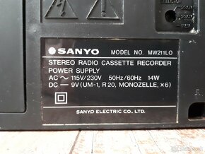 Radiomagnetofon Sanyo - 2