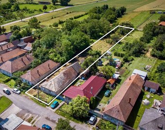 BLESOVCE 3 -izbový rodinný dom - 2