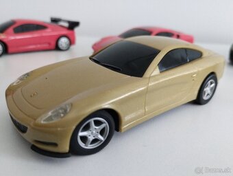 Autička Ferrari - 2