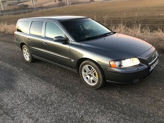 Volvo V70 D5 - 2