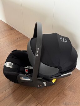 Autosedačka CYBEX Cloud z1 i-size deep black - 2