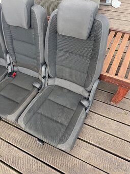 Zadné sedačky VW Touran - 2
