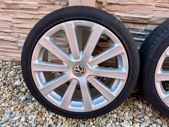Komplet letnú sadu alu VW Omanyt R32 5x112 225/40 R18. - 2