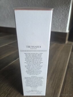 Emulzia na telo Trussardi Silk Body Emulsion - 2