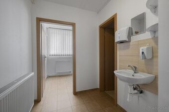 Skladové priestory, kancelárie na predaj - 2