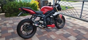 Triumph Street Triple 675 s quickshifterom a Racefit výfukom - 2