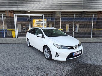 Toyota Auris 2014. 1,4 diesel - 2