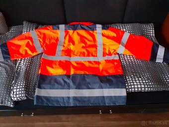 REFLEXNÁ BUNDA NOVÁ XL - 2