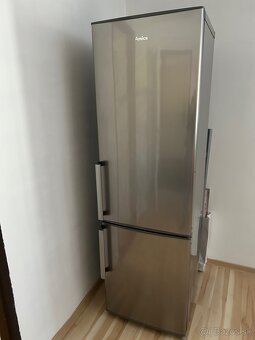 Strieborná chladnička AMICA - 2