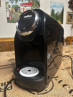 Kávovar Lavazza ako nový - 2