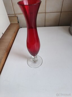 Červené sklo - 2