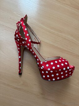 Topanky s opatkom Guess - 2