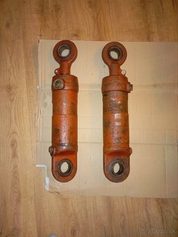 Predám dvojcinne hydraulické valce 2ks - 2