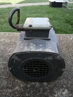 Elektromotor 550w, 1440 ot /min, 400V. - 2