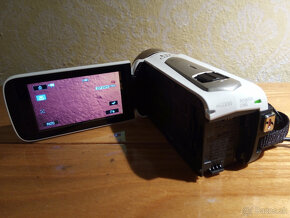 Predám kameru Canon Legria HF R506 - 32x optický zoom - 2