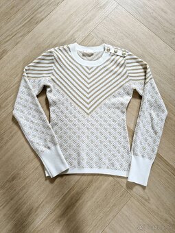 Guess cierny, 2x hnedy, bielo zlaty monogram sveter - 2