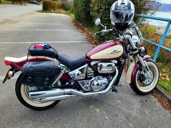 Suzuki VZ 800 Marauder - 2