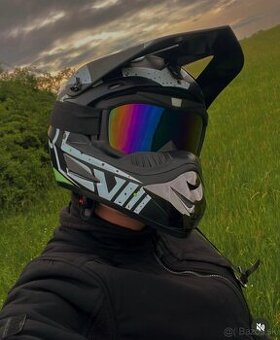 Predám helmu veľkosť L - 2