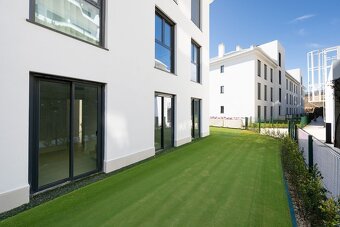 Elegantný apartmán s vlastnou záhradou v letovisku Higueron - 2