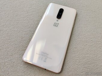 Oneplus 7 Pro,,. 8gb+3gb/256gb. Smotanová pekná metalíza. - 2