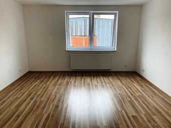NA PRENÁJOM kancelária 32,30m2 Lipany, okres Sabinov - 2