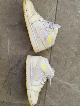 Air Jordan 1 mid - 2
