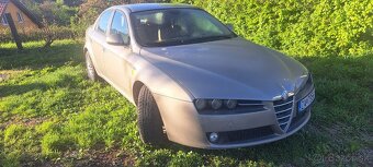Predám Alfa Romeo - 2