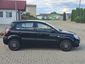 Kia Rio 1.4 LX - 2