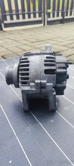 alternátor VALEO Renault - 2