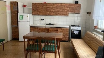 Na predaj Rodinný dom Košeca, garáž, letná kuchyňa, pozemok - 2