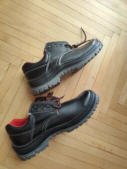 Pracovné poltopanky - 2