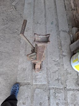 Predam hrebenovy zdvihak - 2