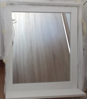 Zrkadlová polička - 2