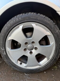 Audi A3 elektrony - 2