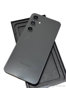 Samsung Galaxy S24 FE 8/128Gb - Super stav - 2