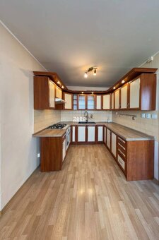 JUH, ul. Miškovecká, pekný 3 izb. byt pražský typ. 67 m2 + B - 2